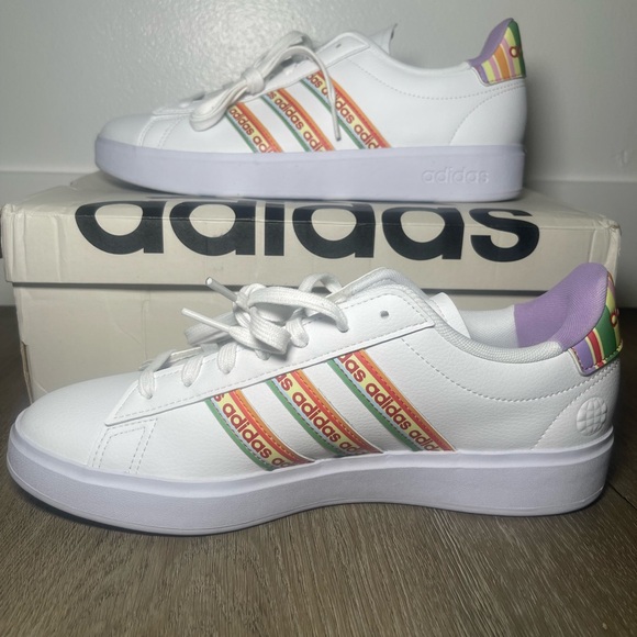 Adidas Grand Court 2.0 Sneakers New in Box Size 9.5 - Picture 3 of 6